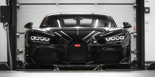 كيف تختبر بوقاتي تشيرون قوة 1,600 حصان دون الخروج للحلبة؟