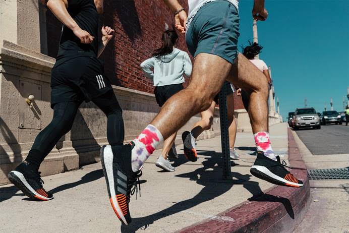 adidas تطلق إبداعاً جديداً لعدّائي المدن: PULSEBOOST HD – أنثى