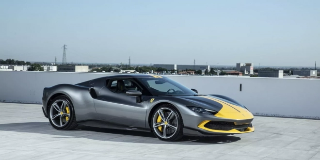 فيراري 296 GTB ذات الدفع الخلفي توفر تسارع في 2.4 ثانية