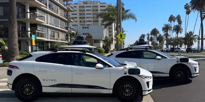 فيديو يوثق 3 أخطاء لسيارات وايمو ذاتية القيادة في منعطف واحد