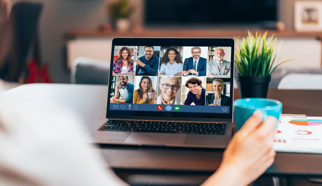 ميزة Studio Light لتحسين جودة مكالمات الفيديو على أجهزة ماك